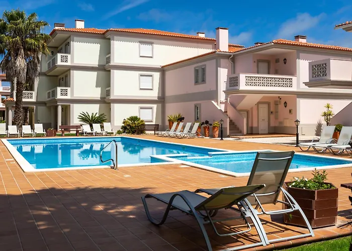 T2 Espacoso Del Rey, Obidos Piscina Comum, Caravelas *