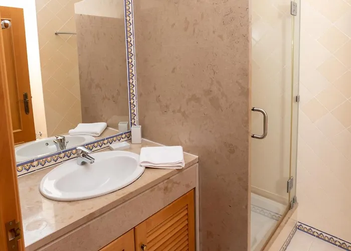 Appartamento T2 Espacoso Del Rey, Obidos Piscina Comum, Caravelas